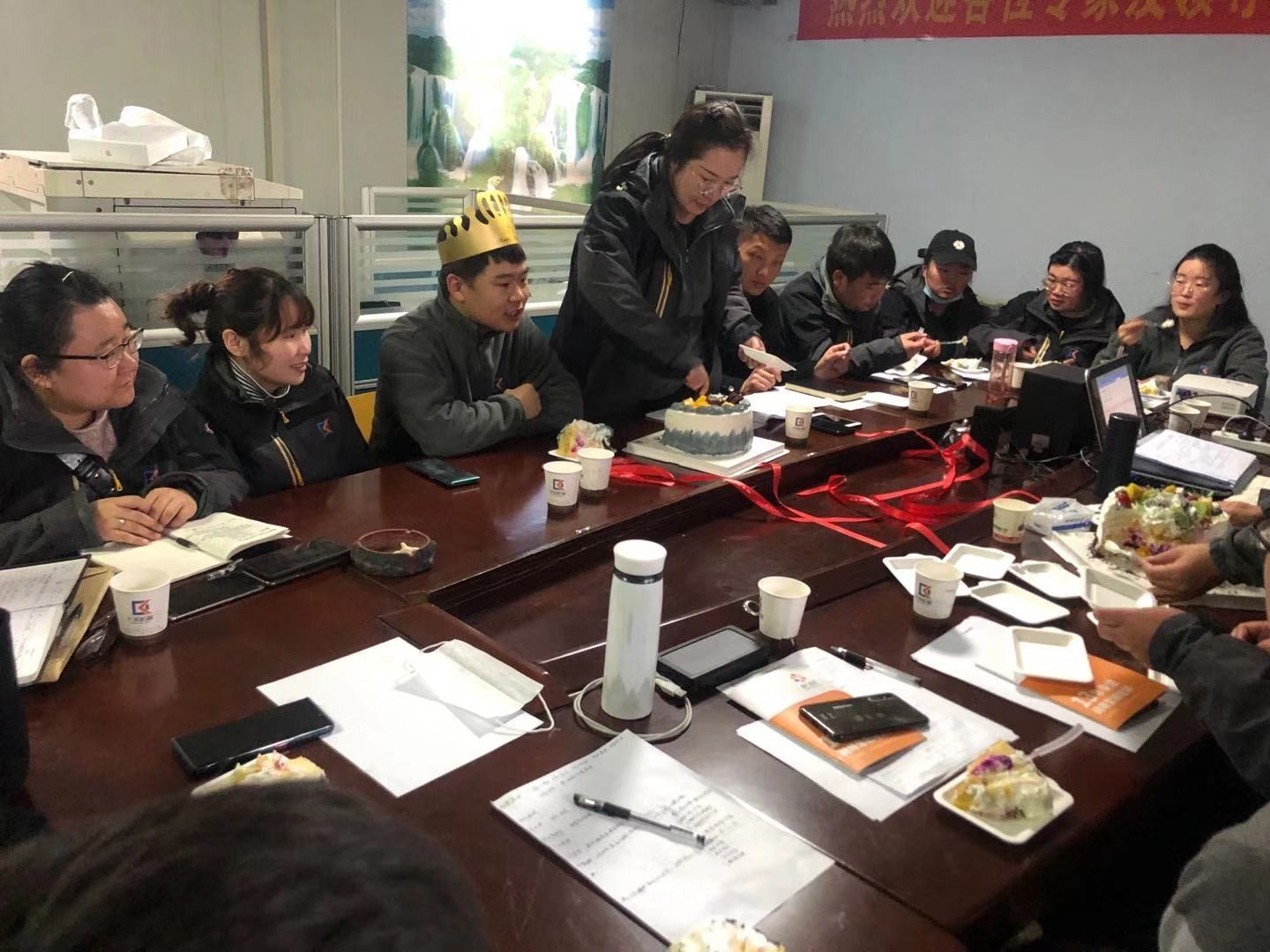 不忘初心,感恩同行 | 大誠機(jī)械銷售會(huì)上不忘給員工過生日